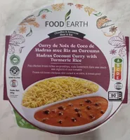 Curry de noix de coco de Madras avec riz curcuma