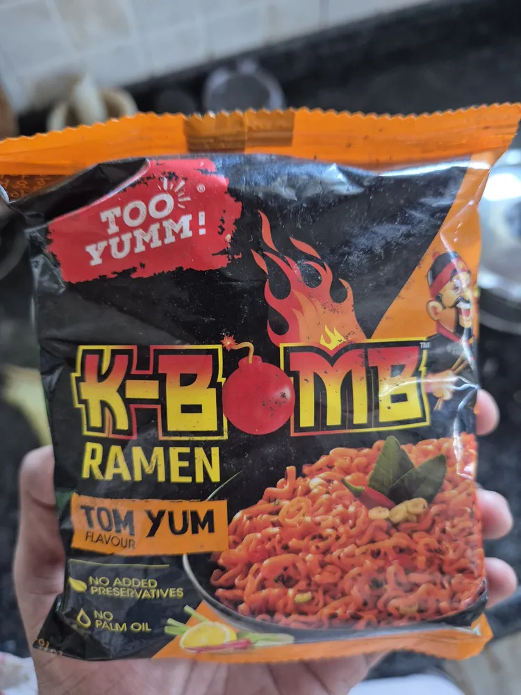 K-Bomv Ramen