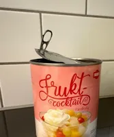 Fruktcocktail i sockerlag