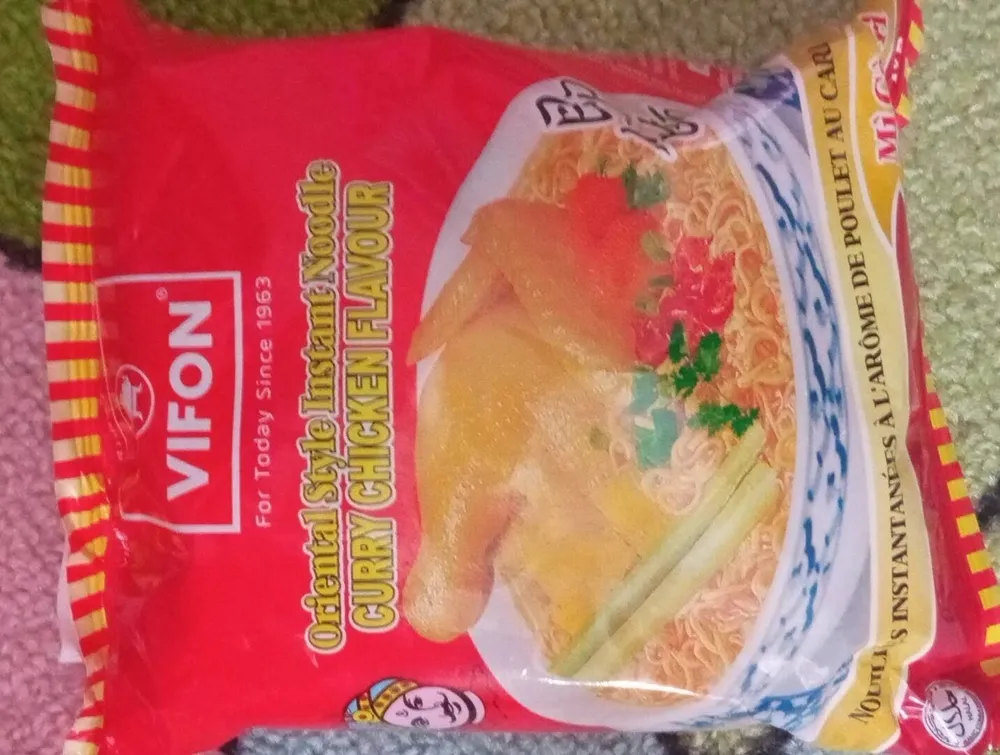 Curry chiken flavour oriantal noodle