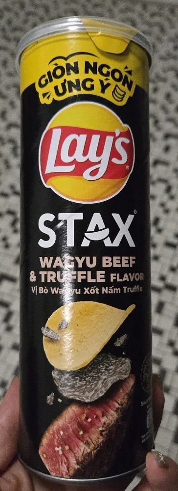 Lay's Stax Wagyu Beef & Truffle Flavour Potato Chips