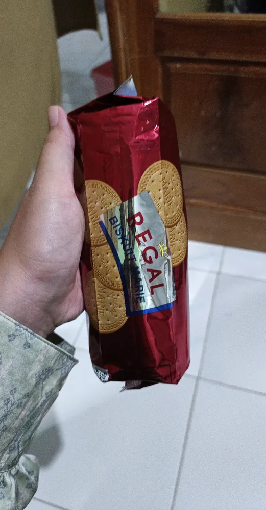 Regal Biskuit Marie