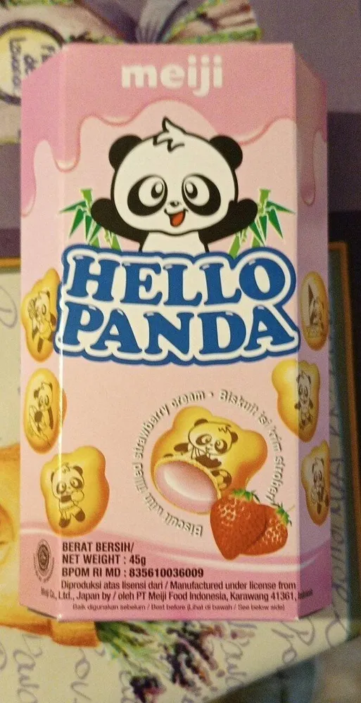 Hello Panda strawberry cream