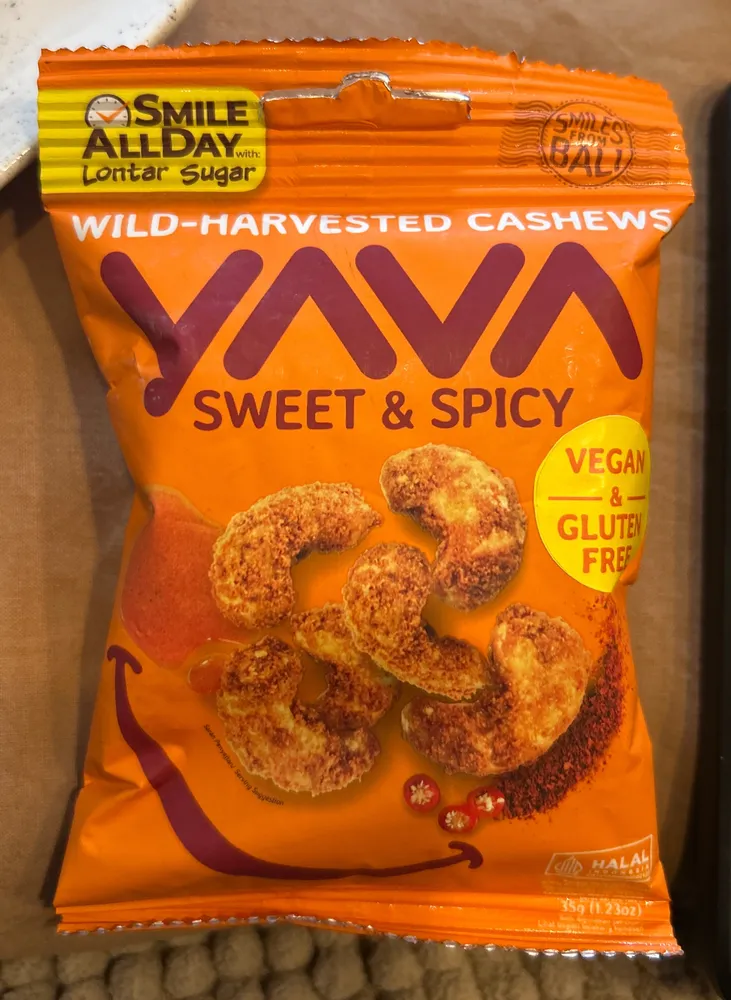 Sweet and spicy cashews