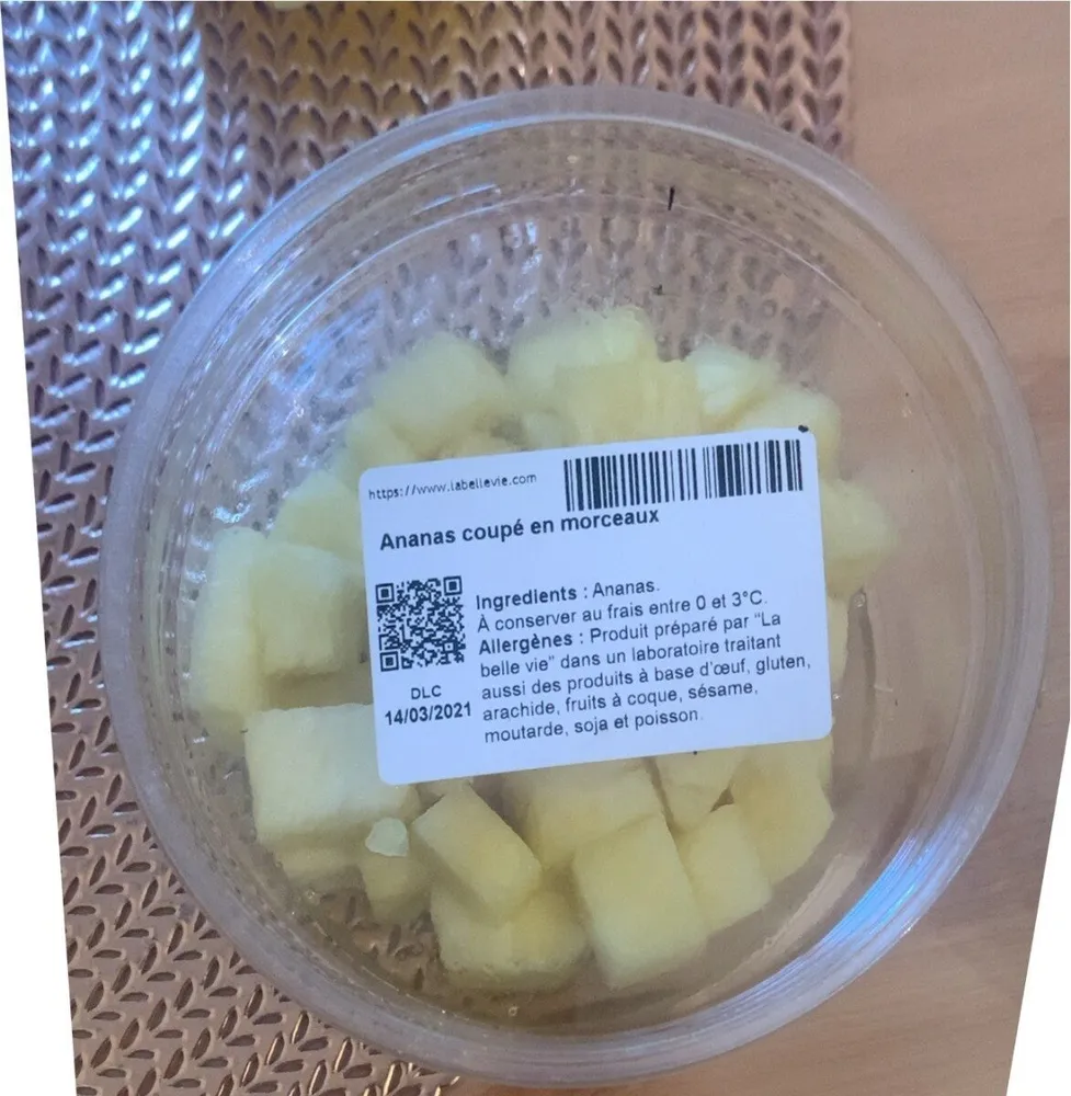 Ananas coupe en morceaux