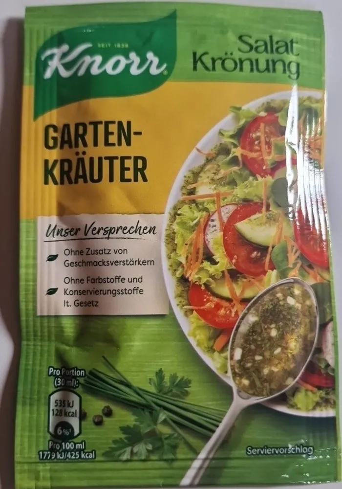 Salat Krönung Gartenkräuter