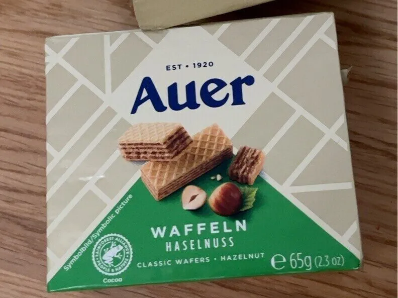 Waffeln Haselnuss