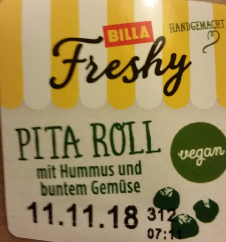 Pita Roll mit Hummus und buntem Gemüse