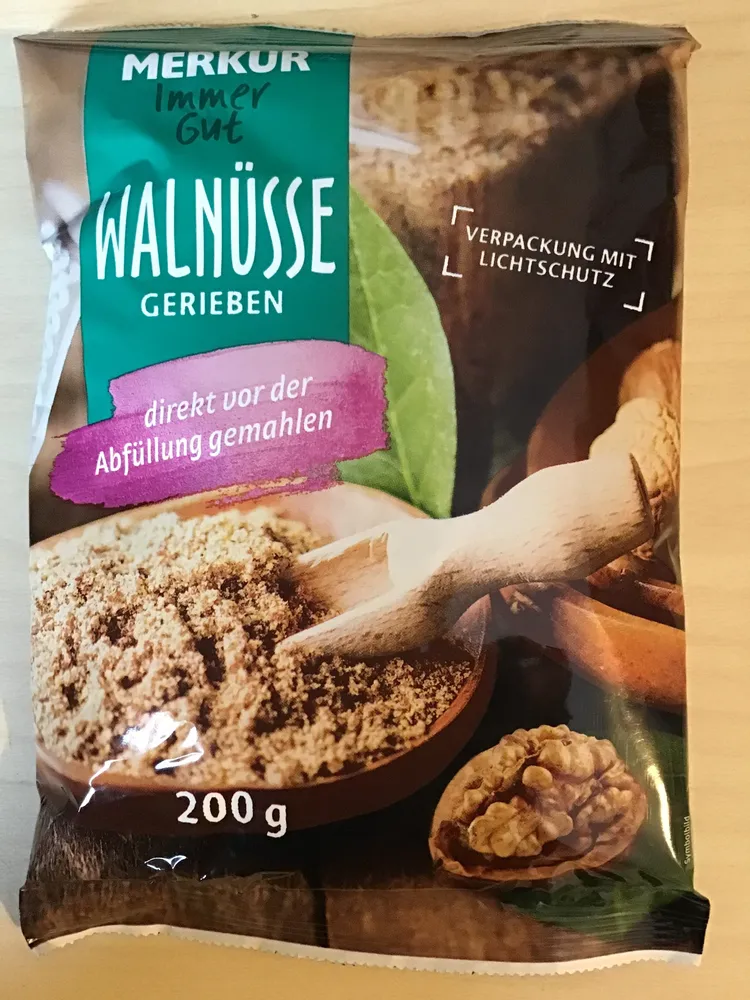 Walnüsse gerieben