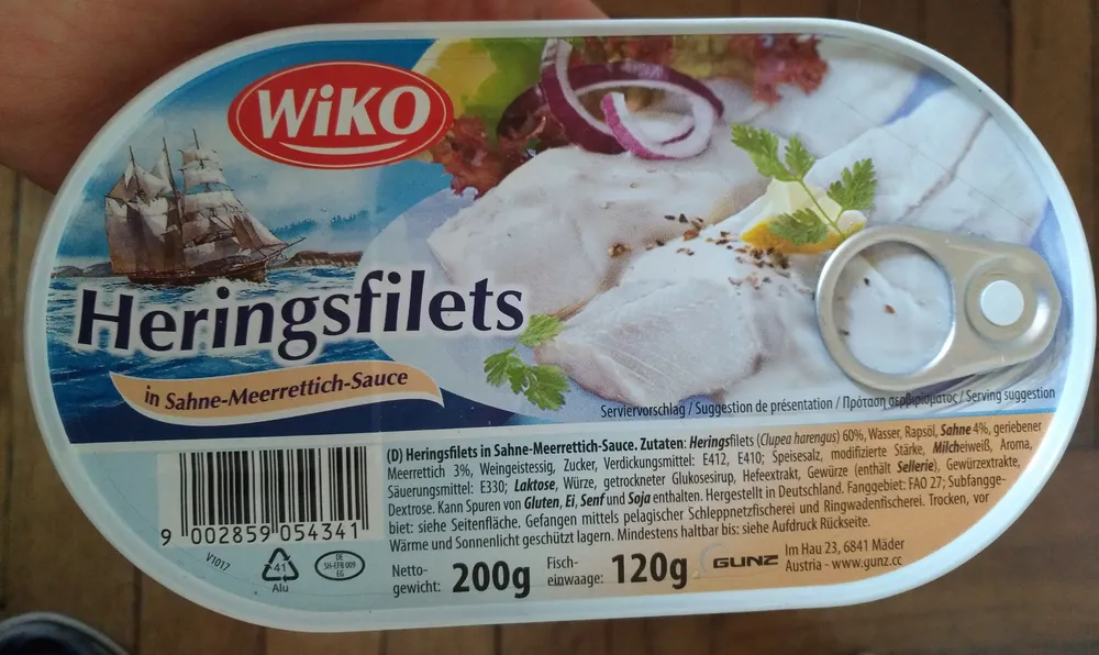 Filets de harengs à la sauce à la crème et au raifort
