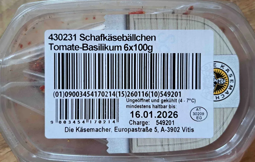 Schafkäsebällchen Tomate-Basilikum
