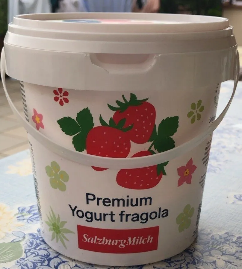Premium Yogurt fragola