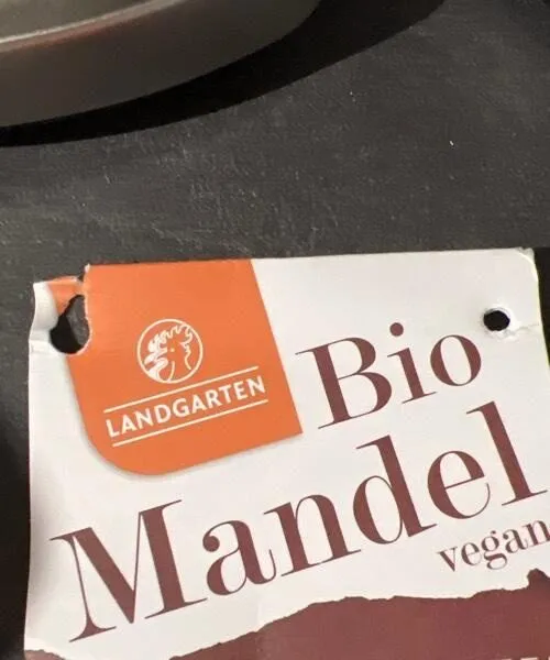 Bio Mandel