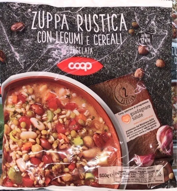 Zuppa rustica con legumi e cereali
