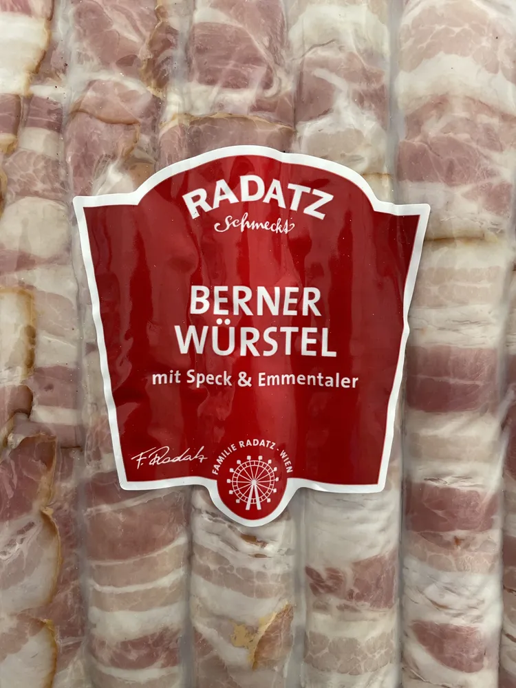 Berner Würstel mit Speck & Emmentaler
