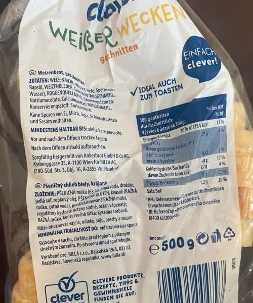 Weißer Wecken, geschnitten