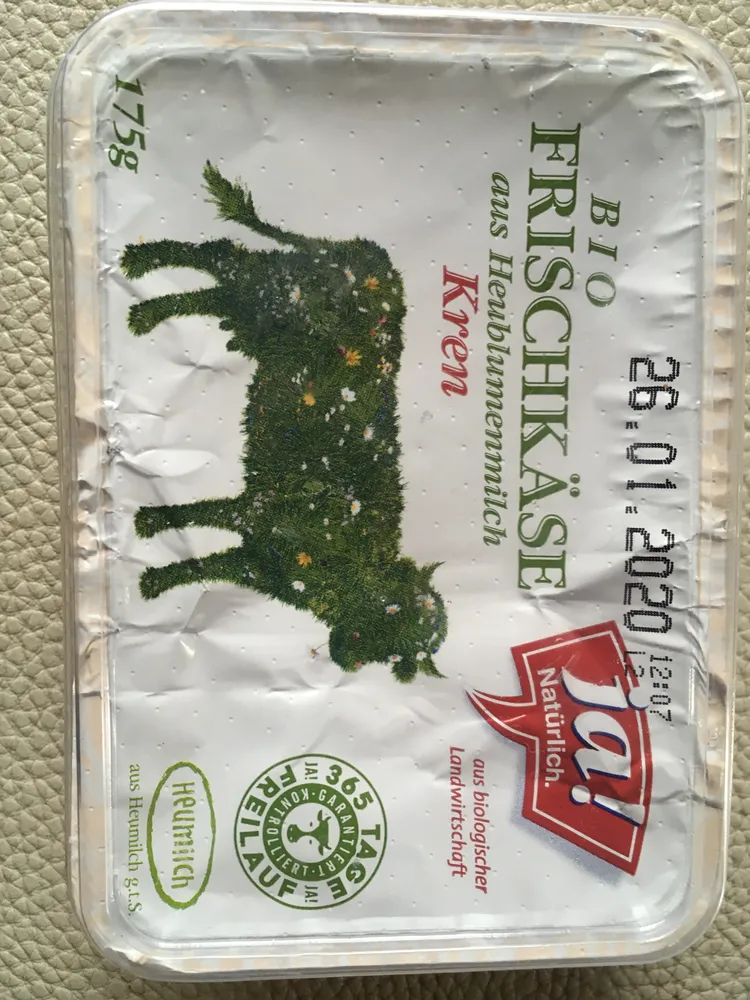 Bio Frischkäse aus Bio Heublumenmilch Kren