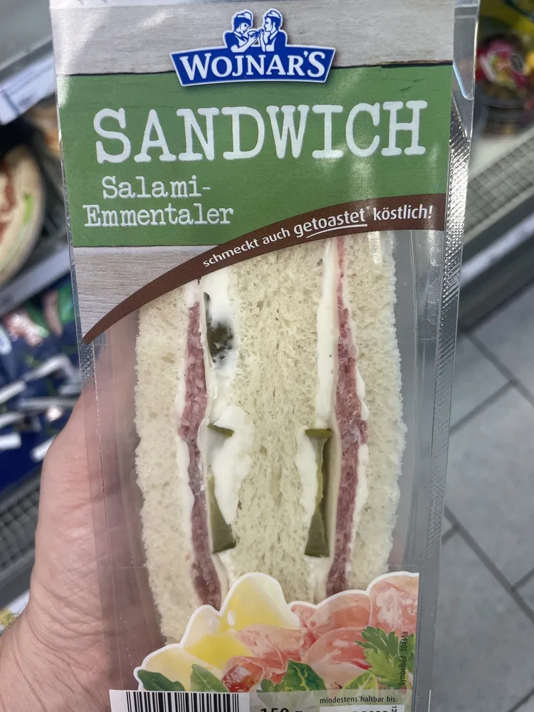 Sandwich Salami Emmentaler