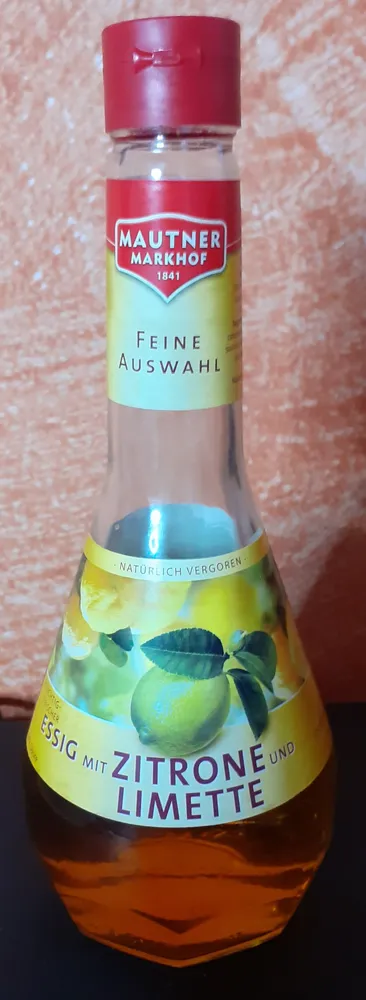 Essig mit Zitrone und Limette