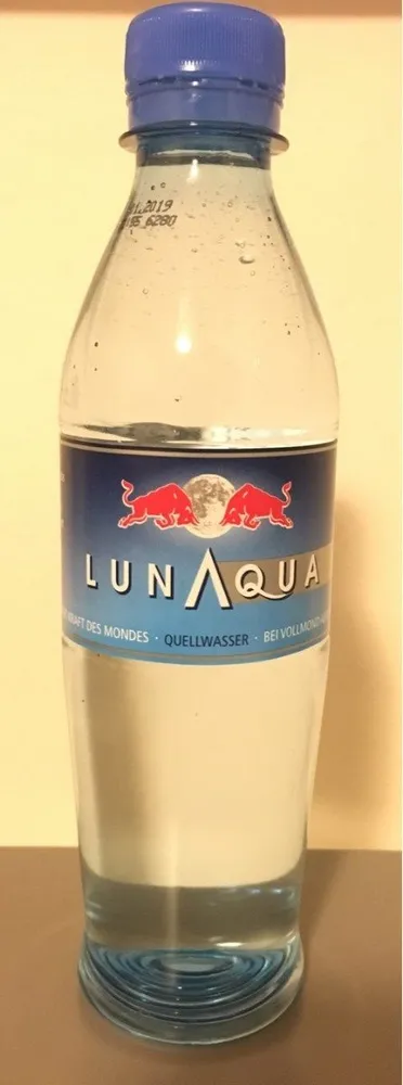 Red Bull Lunaqua Quellwasser