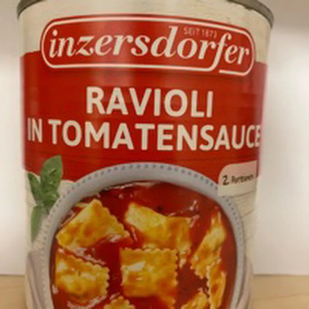 Ravioli in Tomatensoße