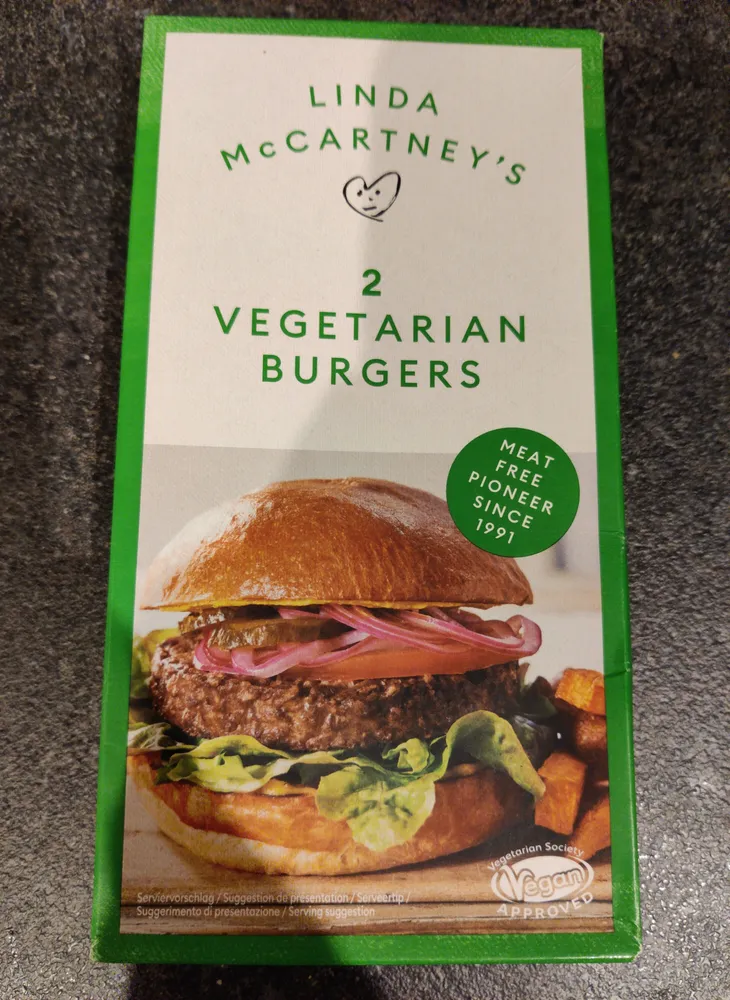 Linda McCartney's Vegetarian Southern-Style Chicken Fillet Burgers x2 270g