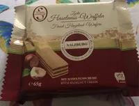 Zarte Haselnuss-Waffeln
