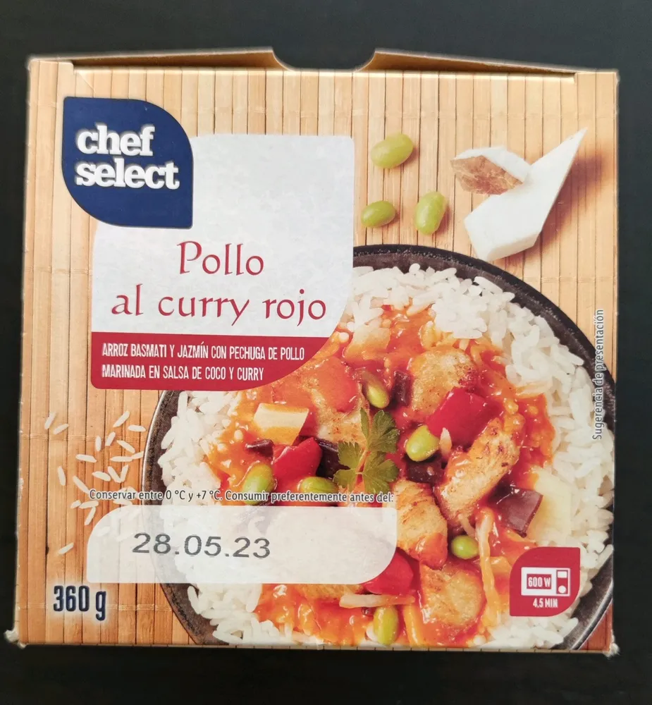 Pollo al curry rojo