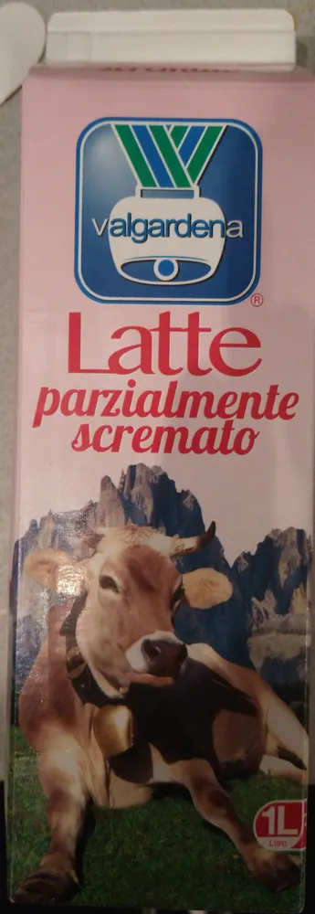 Latte parzialmente scremato