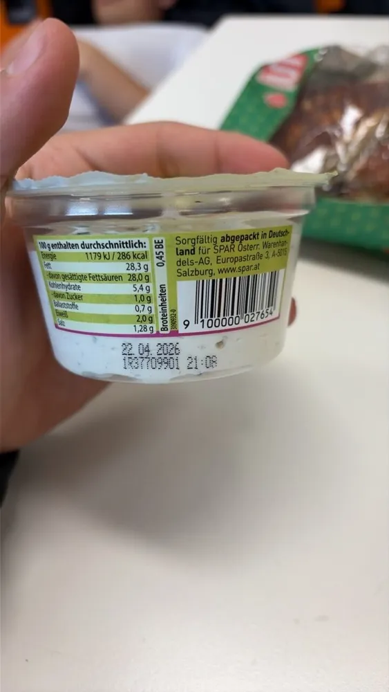Vegane Streichcreme (Kräuter-Knoblauch)