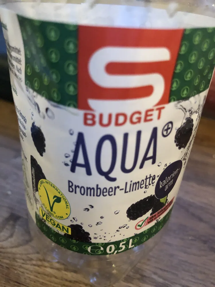 Aqua+ Brombeer Limette