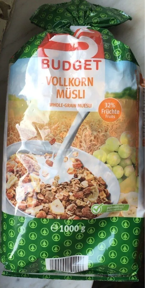 Vollkorn-Müsli Früchte