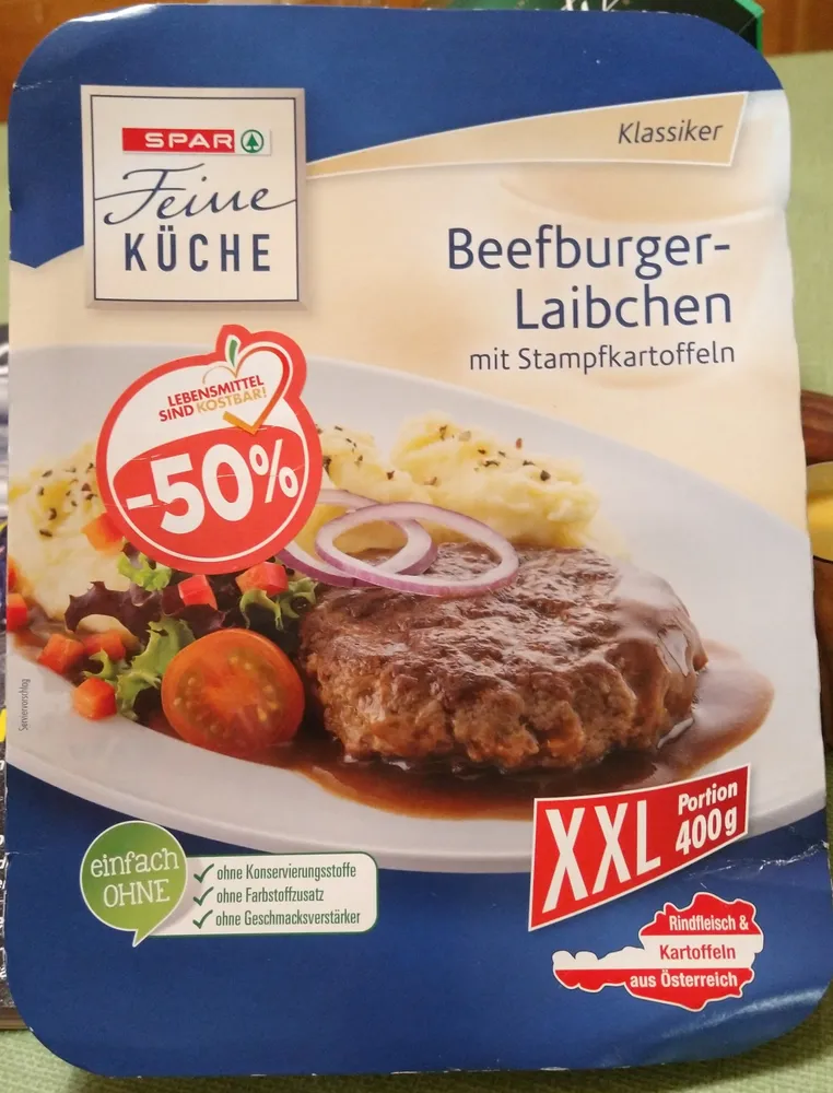 Beefburger Laibchen mit Stampfkartoffeln