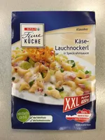 Käse-Lauchnockerl in Speckrahmsauce