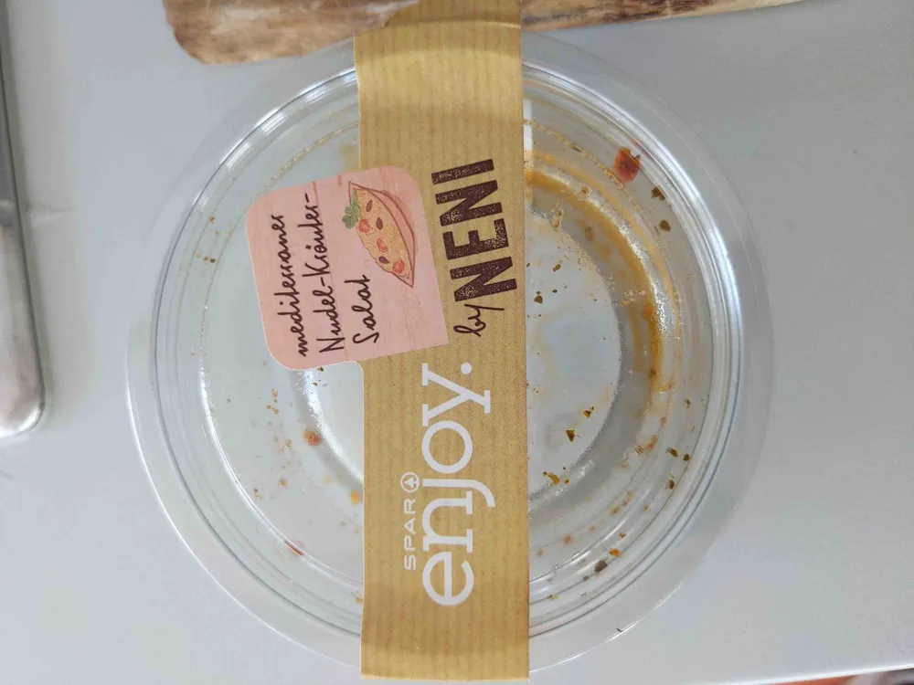 mediterraner Nudel Kräuter Salat
