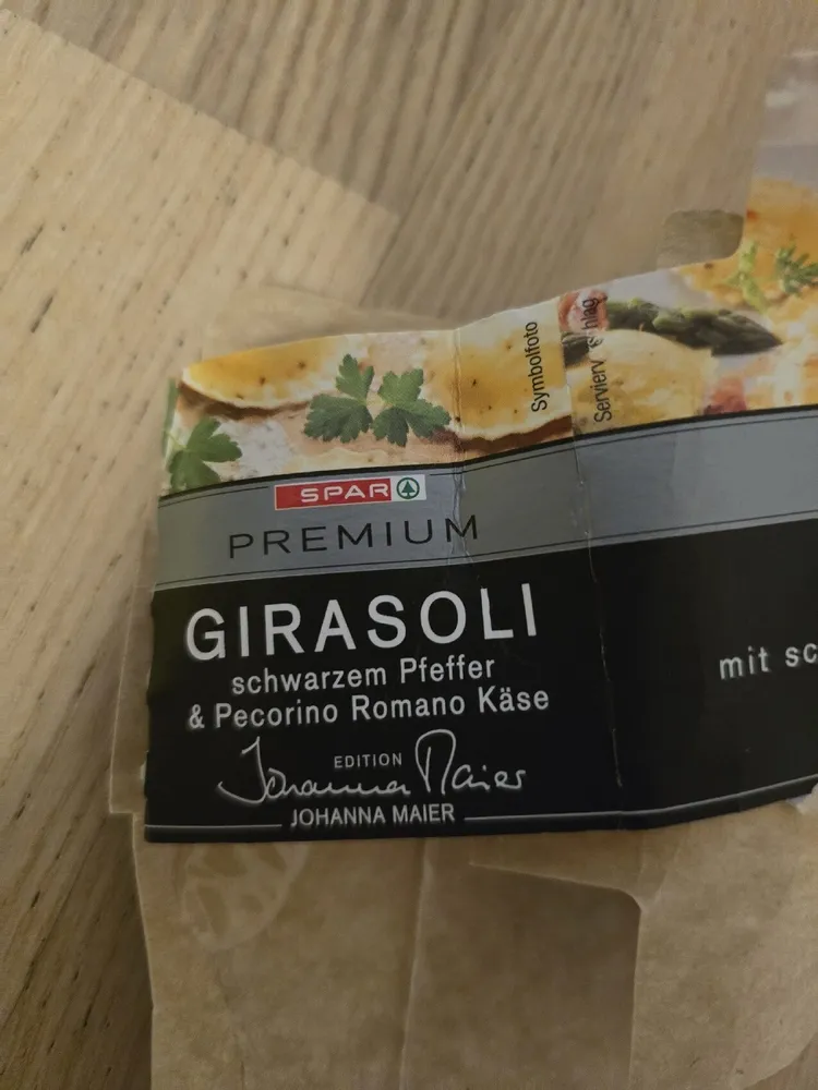 Giralosi w. Black Pepper & Pecorino