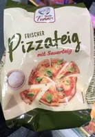Frischer Pizzateig mit Sauerteig