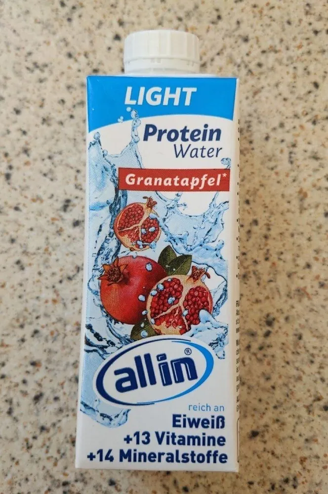 Light Protein Water Granatapfel