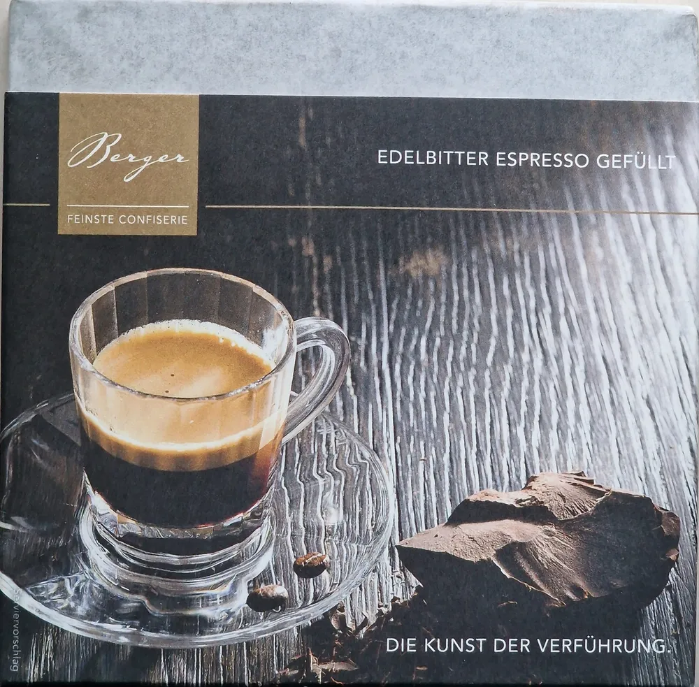 Edelbitter Espresso gefüllt