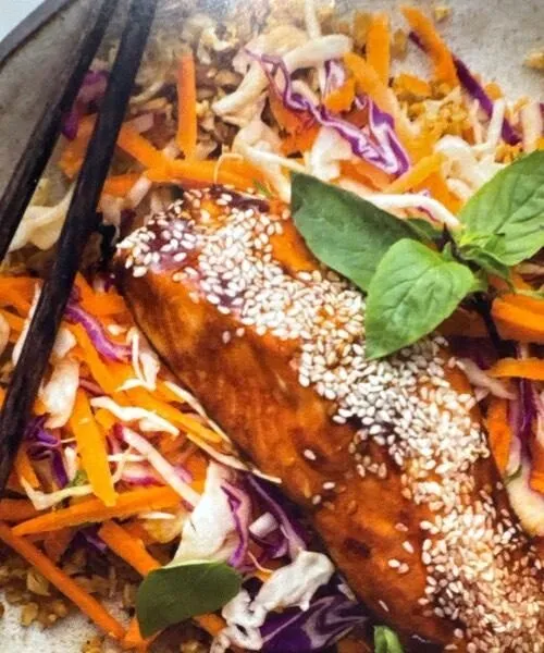 Teriyaki glazed salmon and cauli rice