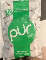 Spearmint gum