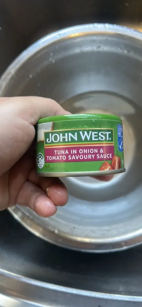 TUNA IN ONION & TOMATO SAVOURY SAUCE