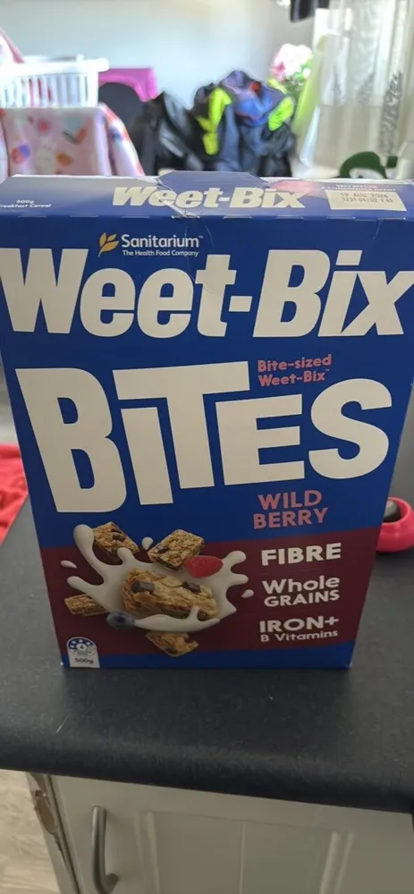 Weet-Bix Bites Wild Berry
