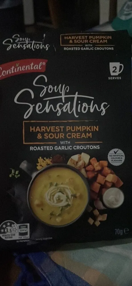 Harvest Pumpkin & Sour Cream with Roasted Garlic Croutons