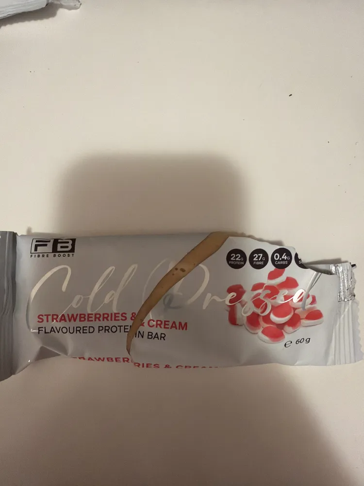 Strawberries & Cream Flavoured Protein Bar