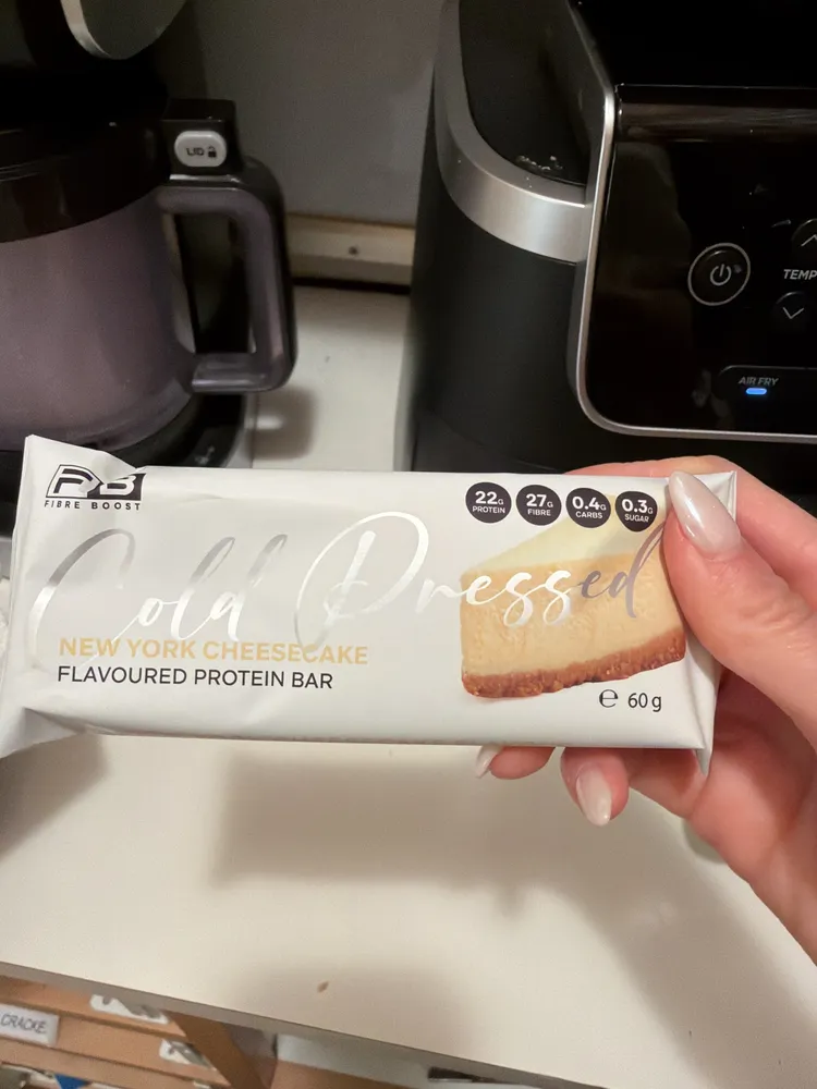 NEW YORK CHEESECAKE FLAVOURED PROTEIN BAR