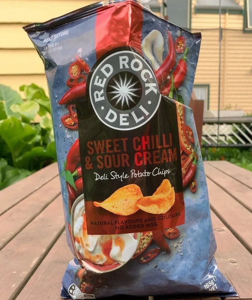Sweet Chilli & Sour Cream Deli Style Potato Chips