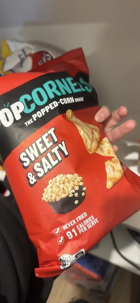 Sweet & Salty Flavoured Popped Corn Snacks