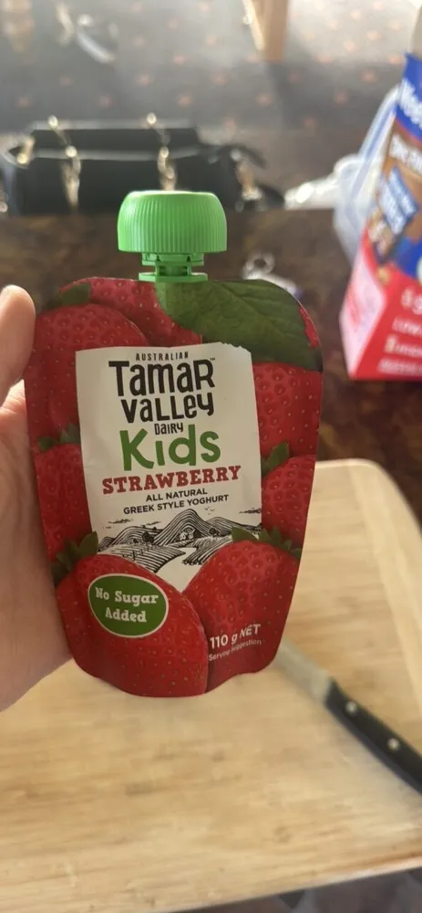 Smooth Strawberry Yoghurt