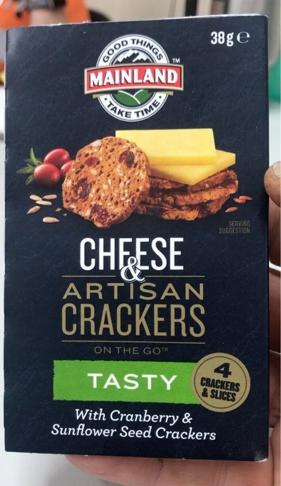 CHEESE & ARTISAN CRACKERS CRANBERRY & SUNFLOWER SEED